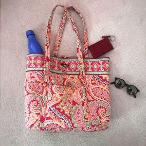 Vera Bradley tote